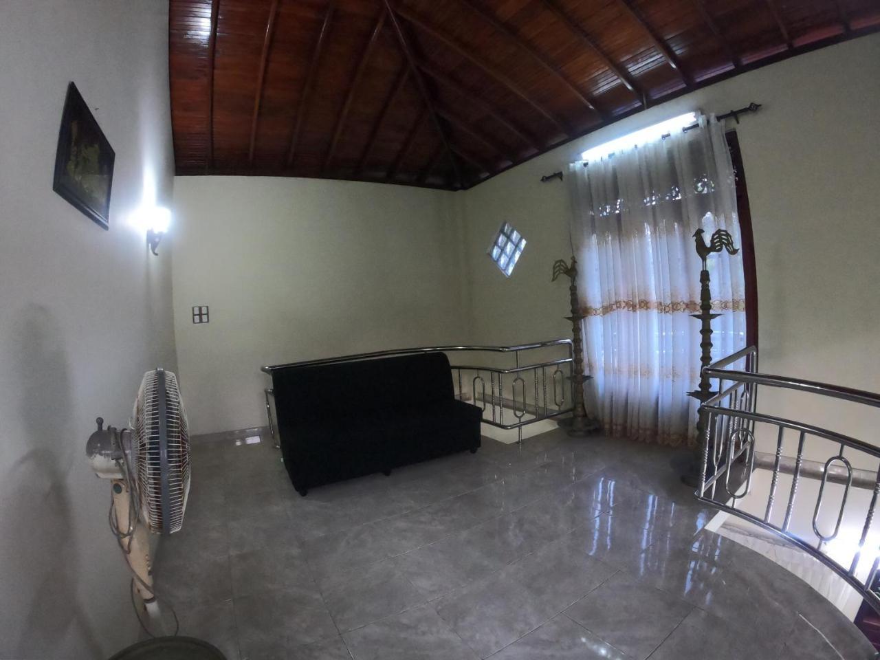 Villa Girilena ヒッカドゥワ エクステリア 写真