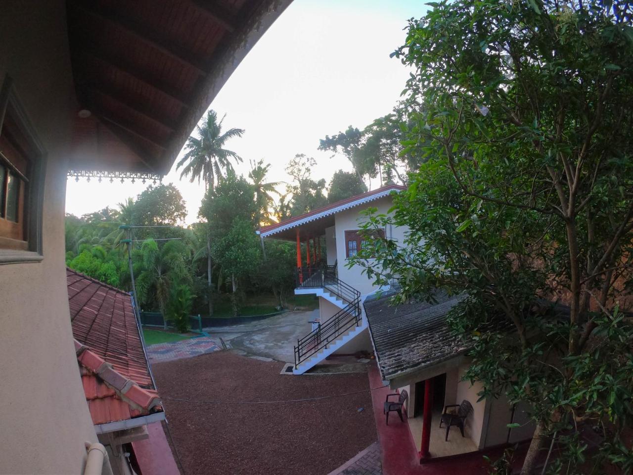 Villa Girilena ヒッカドゥワ エクステリア 写真