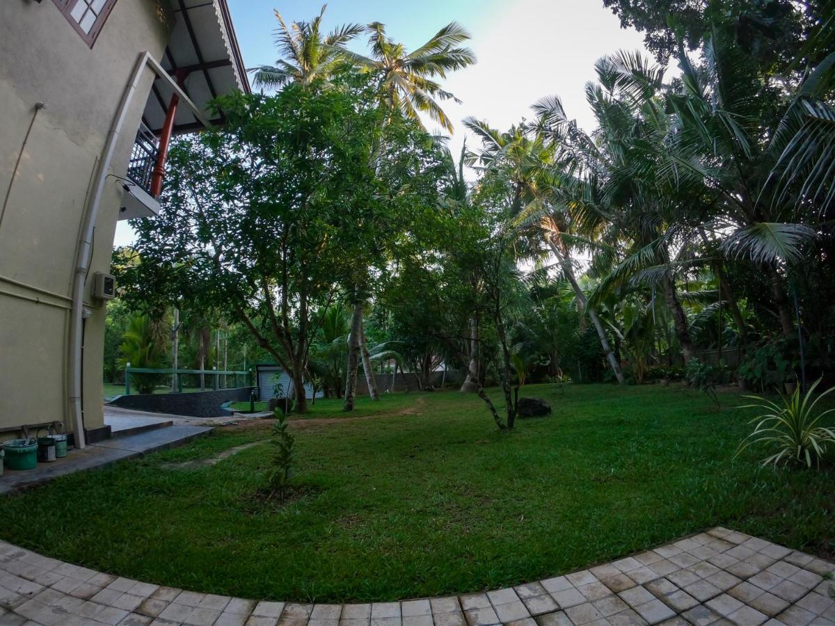 Villa Girilena ヒッカドゥワ エクステリア 写真