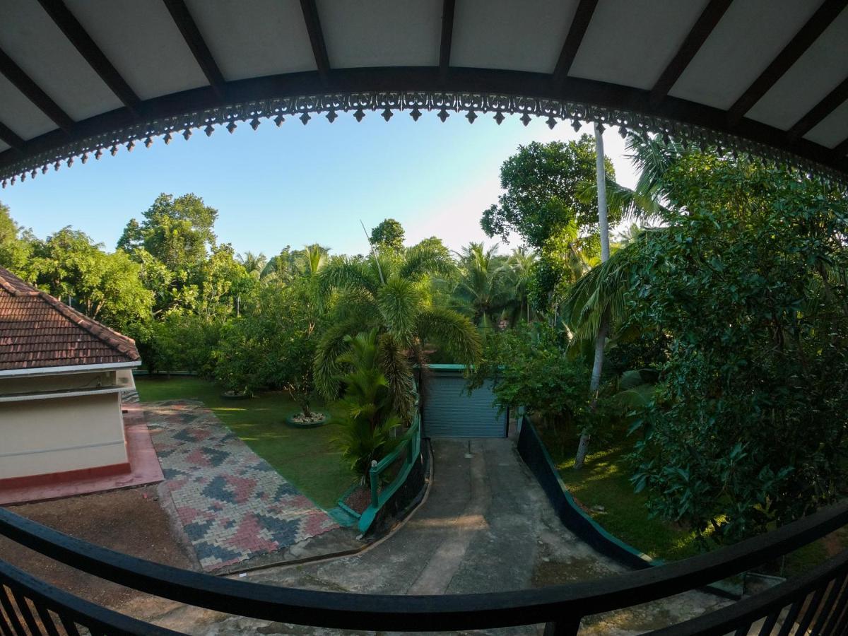Villa Girilena ヒッカドゥワ エクステリア 写真